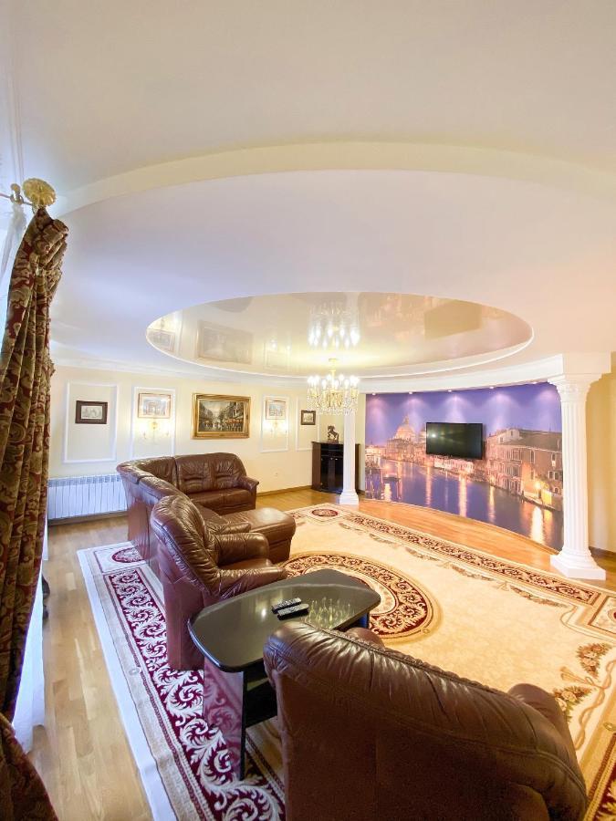 Петрос Family Hotel Яремче Екстериор снимка