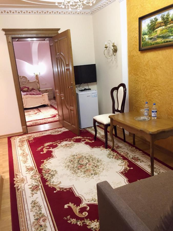 Петрос Family Hotel Яремче Екстериор снимка