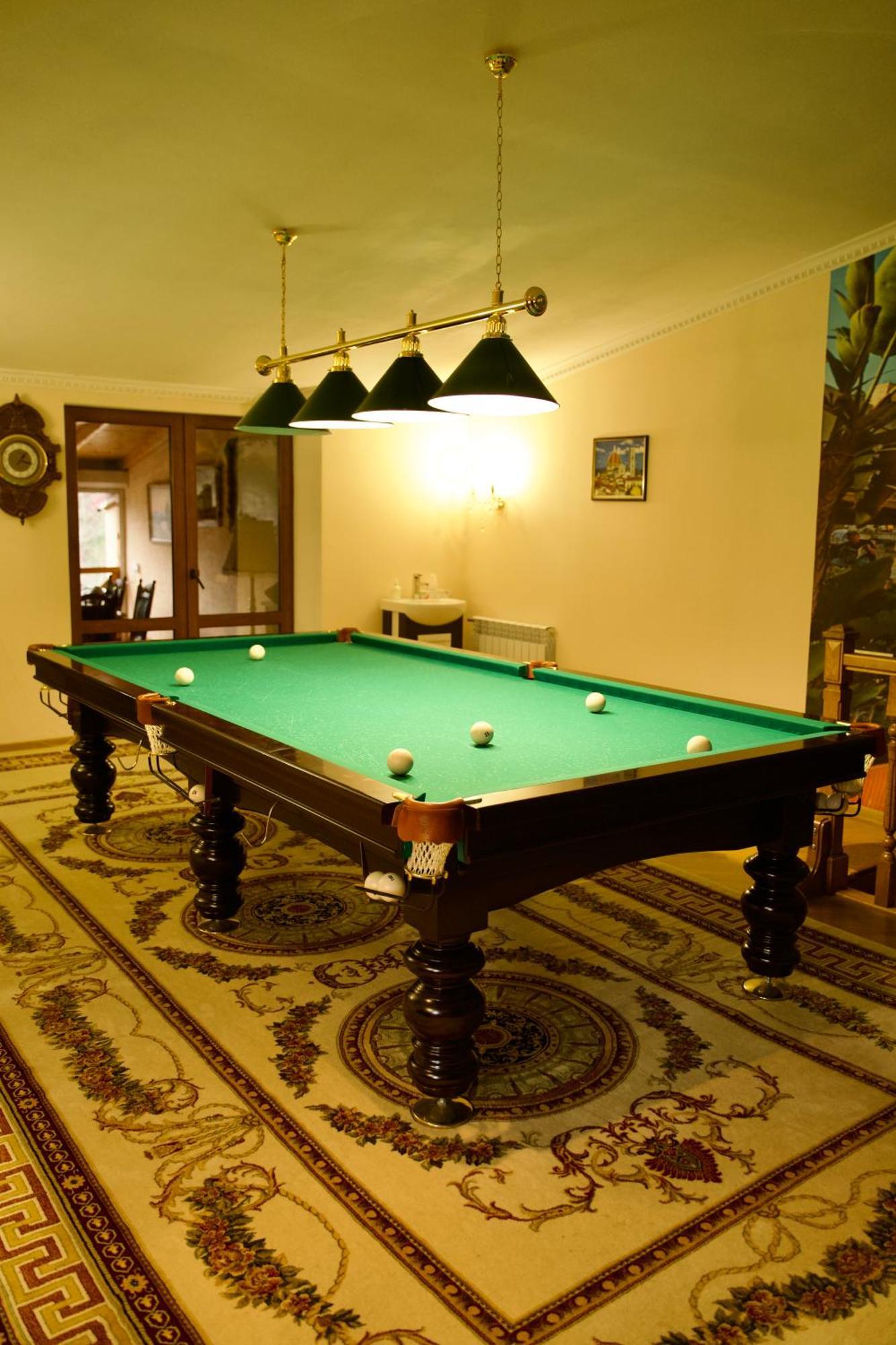 Петрос Family Hotel Яремче Екстериор снимка